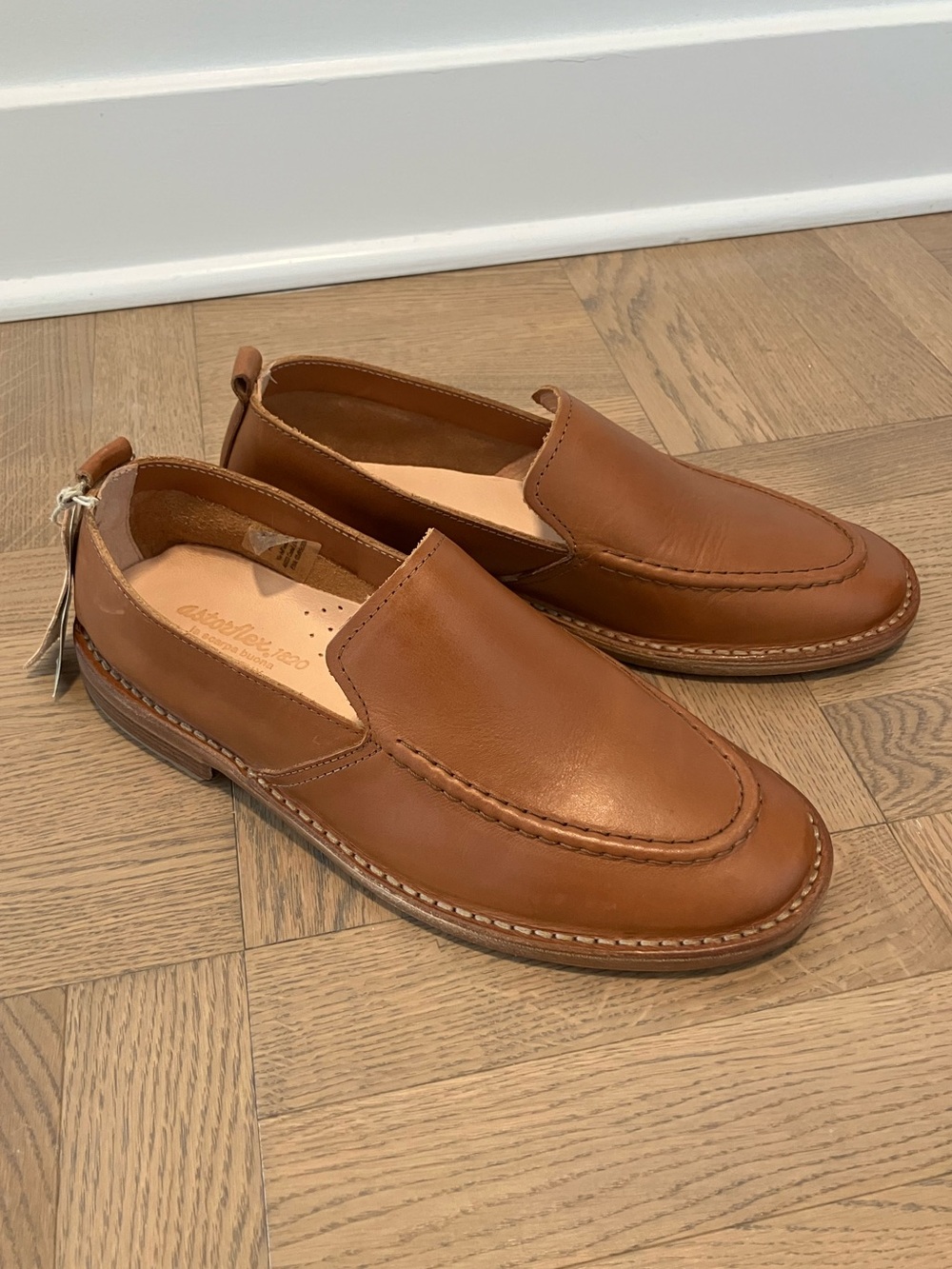NWT Astorflex Men’s Patnoflex Travel Stitch Loafer in American Tan US Size 9